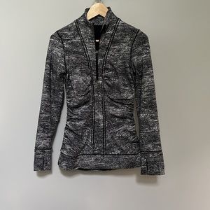 Lululemon Half Zip Pullover Jacquard With ruched back and thumb holes